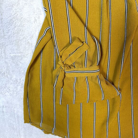 Monteau Los Angeles JUNIORS Mustard Yellow Stripe Flare Sleeves Top Size Medium - Picture 2 of 7